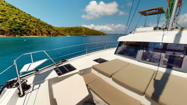 Catamaran Bali 40 Catspace bow sundeck